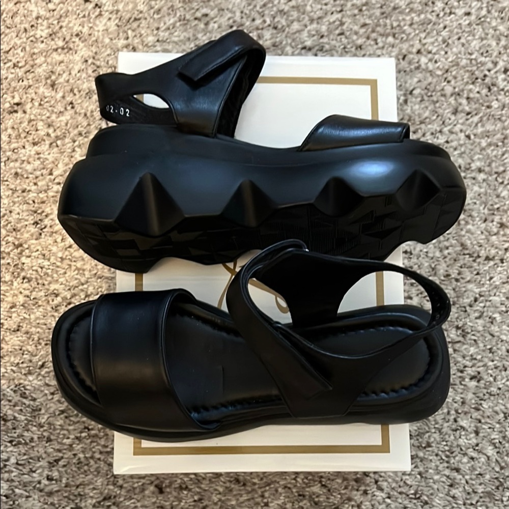 Stylish Black Women's Sandals